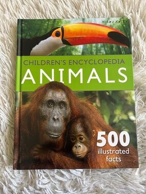 Children's Encyclopedia Animals - Green Cover, full colour, homeschool